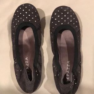 Apepazza Gray Suede Rhinestone Ballet Flats Sz 9